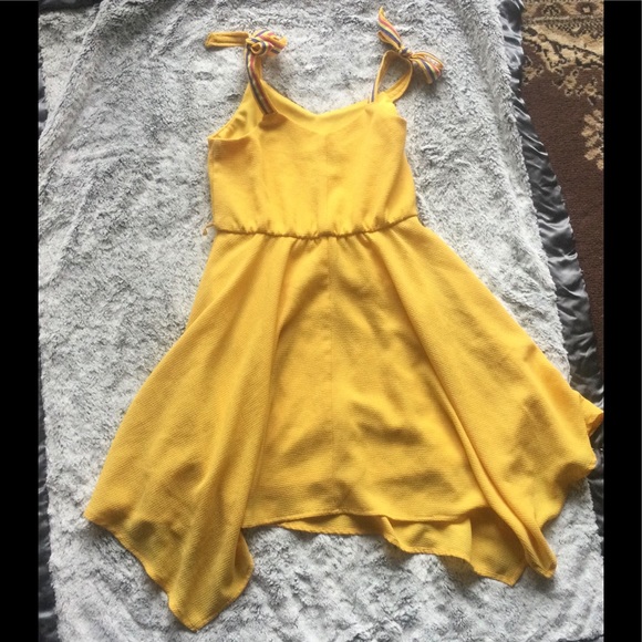 AmyWear Girl’s Dress - Picture 1 of 5